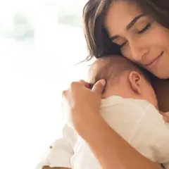 Jak przejść z karmienia piersią na mleko modyfikowane bez stresu?