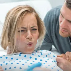 Czy poród boli? Poznaj prawdę i skuteczne metody łagodzenia