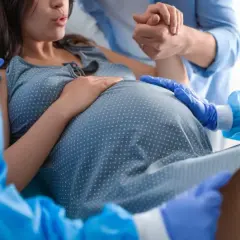 Ile trwa wywoływanie porodu oksytocyną? Fakty, które powinieneś znać