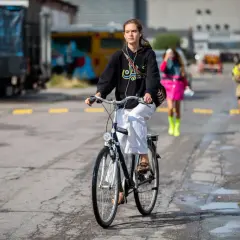 Outfit na rower: jak ubrać się wygodnie i bezpiecznie na jazdę