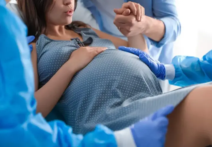 Ile trwa wywoływanie porodu oksytocyną? Fakty, które powinieneś znać