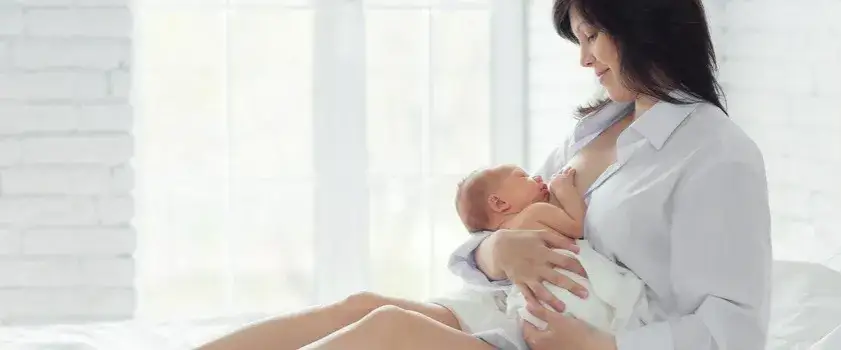 Zdjęcie Bezpieczne sposoby na gorączkę przy karmieniu piersią - poradnik